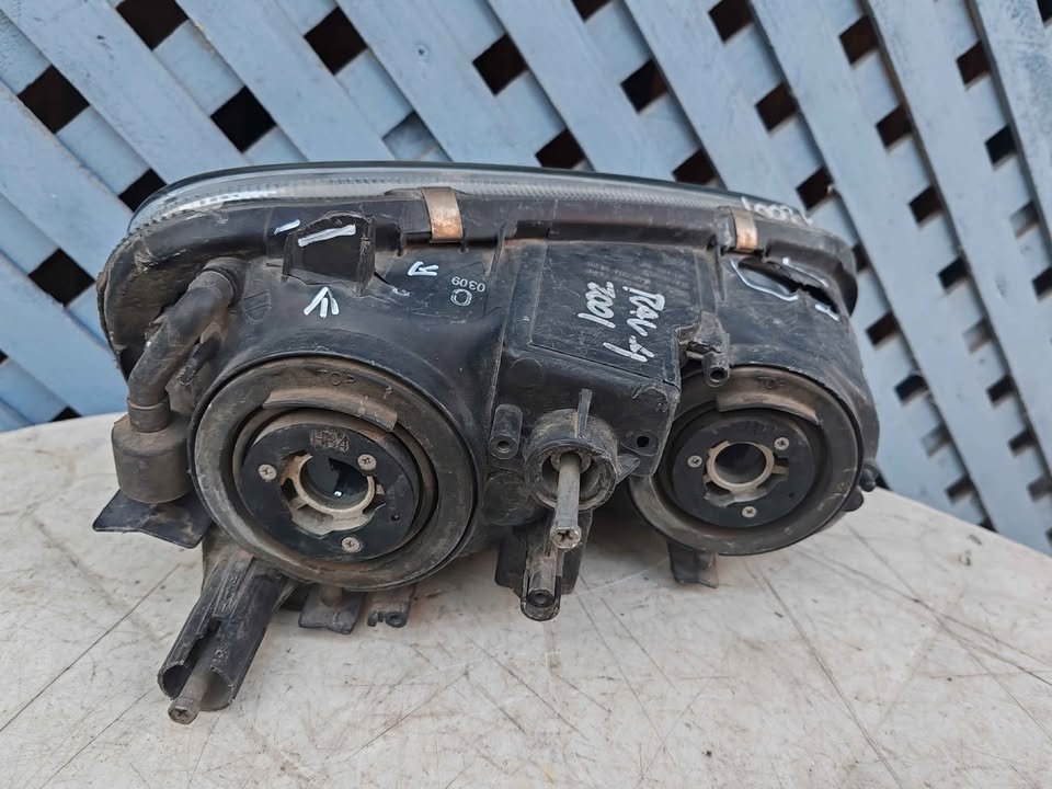 Óptico izquierdo Toyota RAV4 1998 - 2000 - Imagen 6