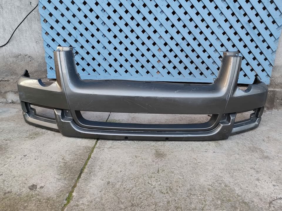 Parachoque superior Ford Explorer XLS 2006 - 2010