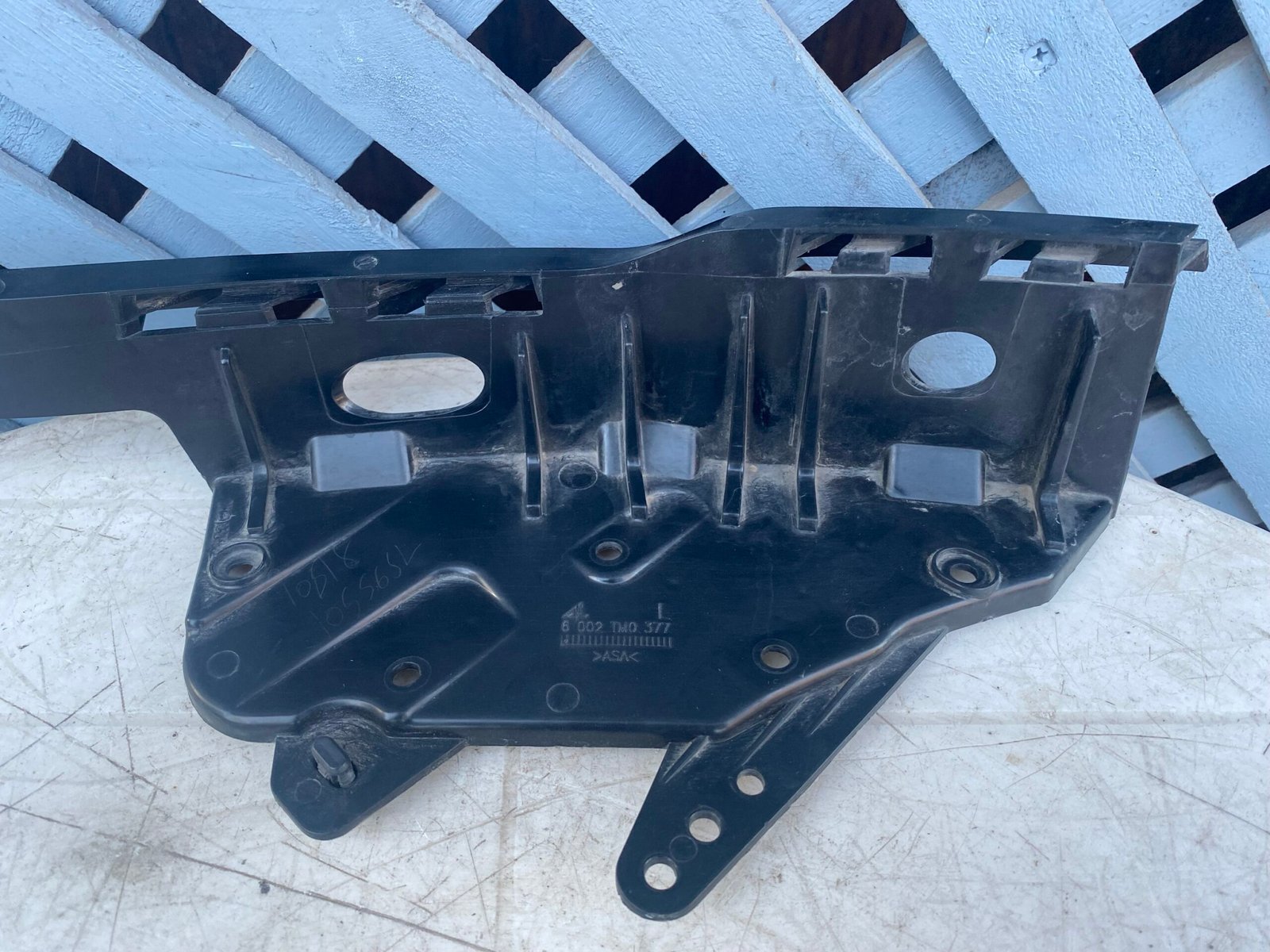 Mensula bajo optico izquierdo Jeep Compass 2018 - 2021 - Imagen 4