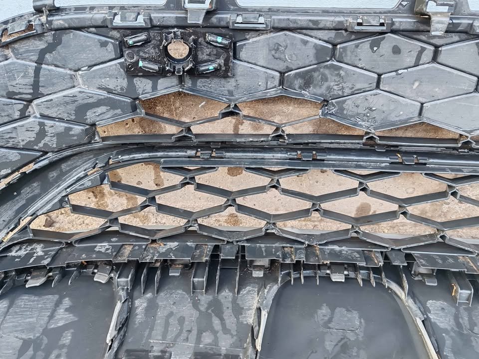 Mataperro delantero Volkswagen Taos 2022 - 2025 - Imagen 10