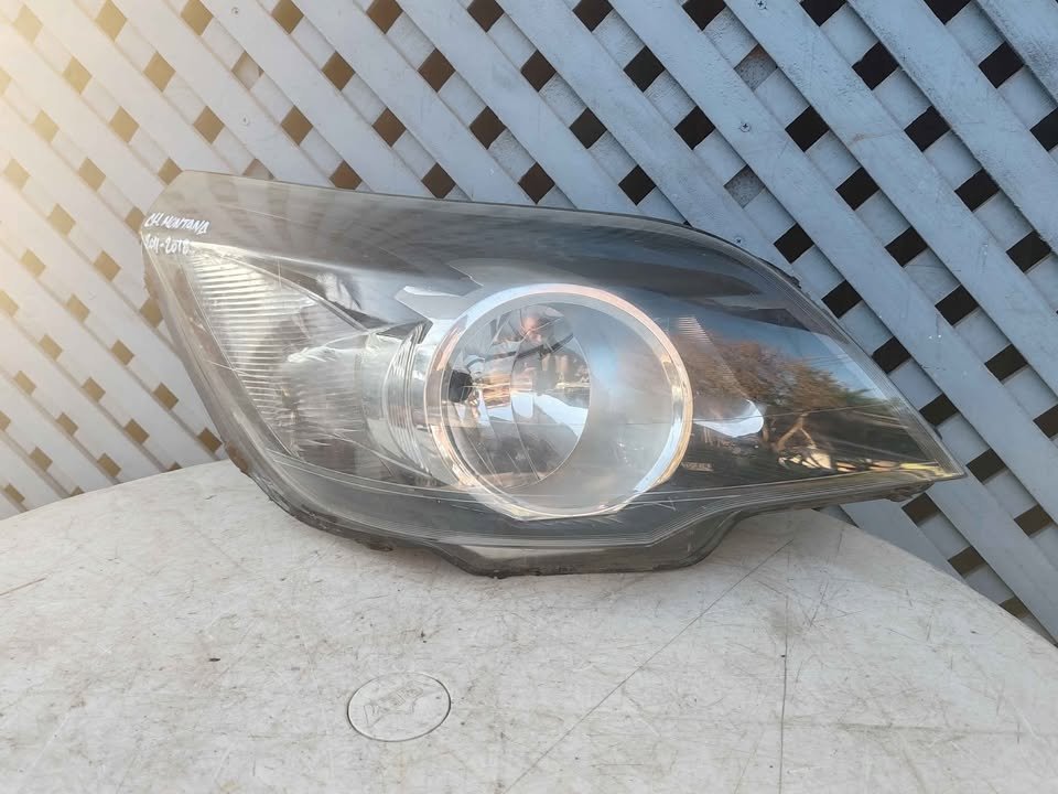 Óptico derecho Chevrolet Montana 2012 - 2018