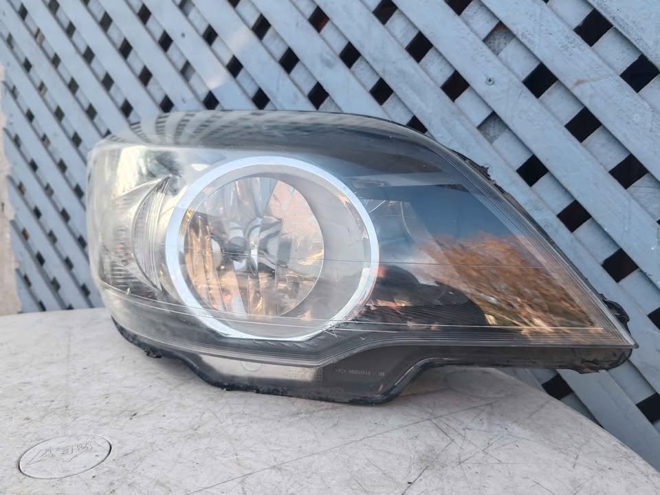 Óptico derecho Chevrolet Montana 2012 - 2018 - Imagen 3