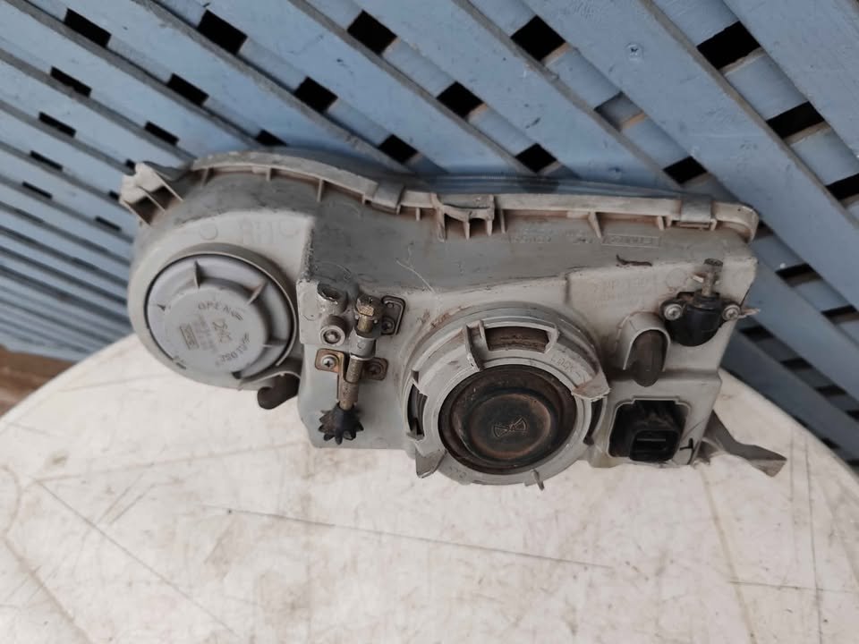 Óptico derecho Hyundai Sonata 1997 - 1998 - Imagen 7