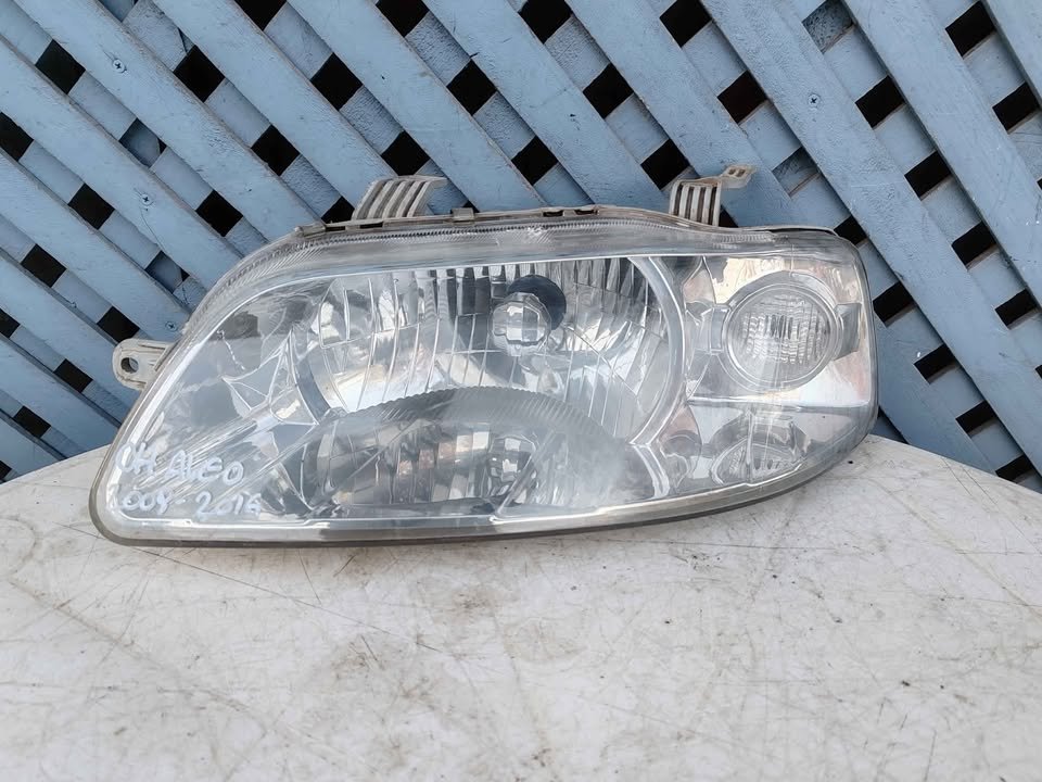 Óptico izquierdo Chevrolet Aveo 2003 - 2004