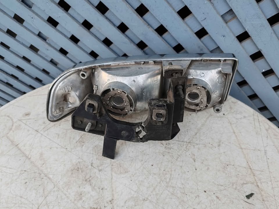 Óptico izquierdo Chevrolet Blazer 1998 - 2003 - Imagen 7