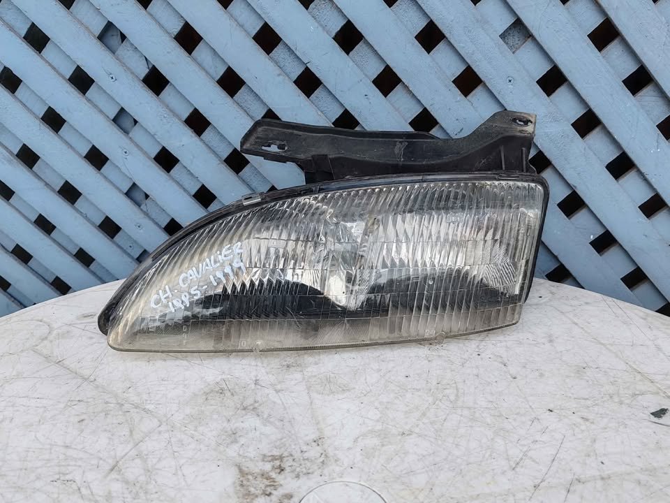 Óptico izquierdo Chevrolet Cavalier 1995 - 1999
