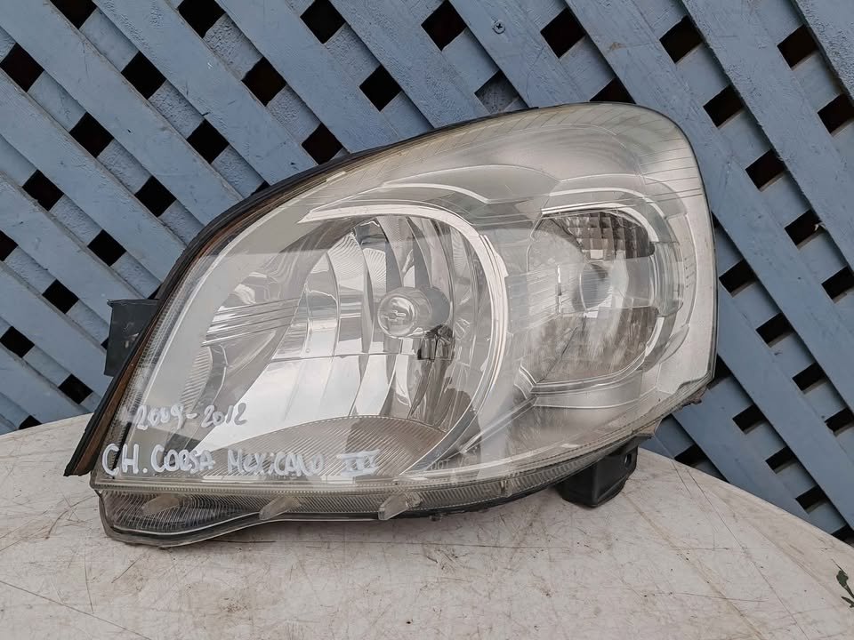 Óptico izquierdo Chevrolet Corsa mexicano 2009 - 2012