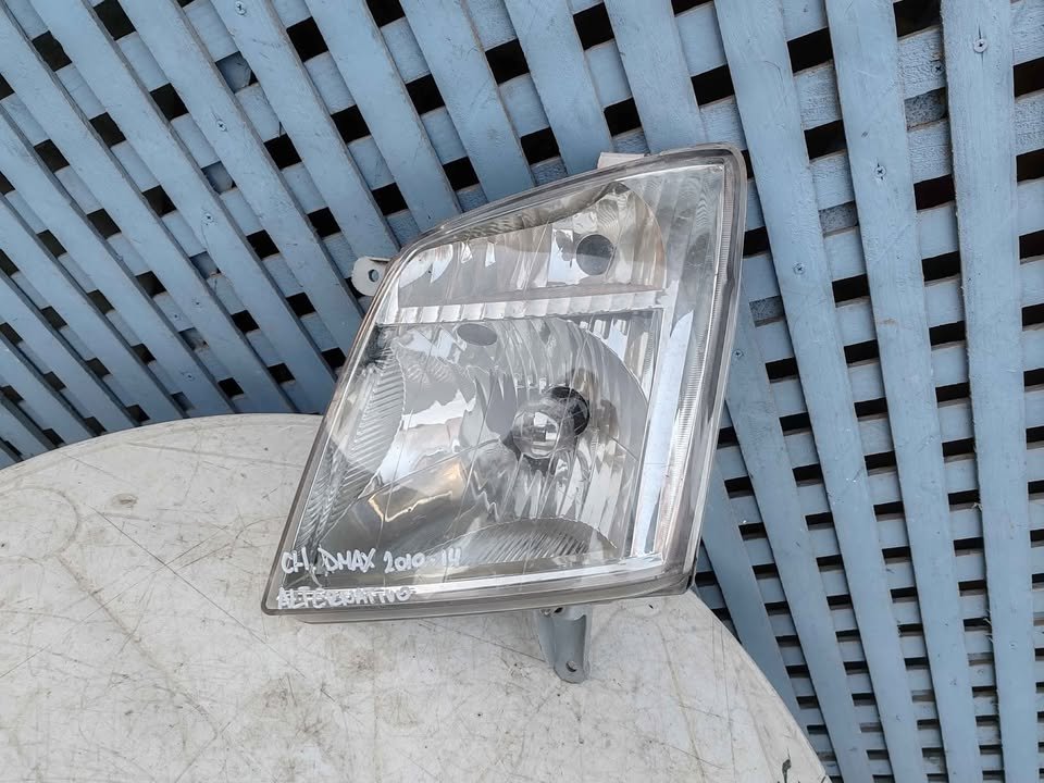 Óptico izquierdo Chevrolet Dmax 2010 - 2014