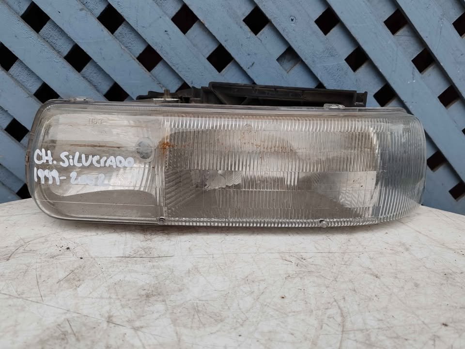 Óptico superior izquierdo Chevrolet Silverado 1500 1999 - 2002