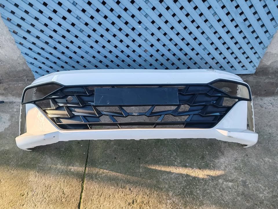 Parachoque delantero Hyundai Accent 2024 - 2025