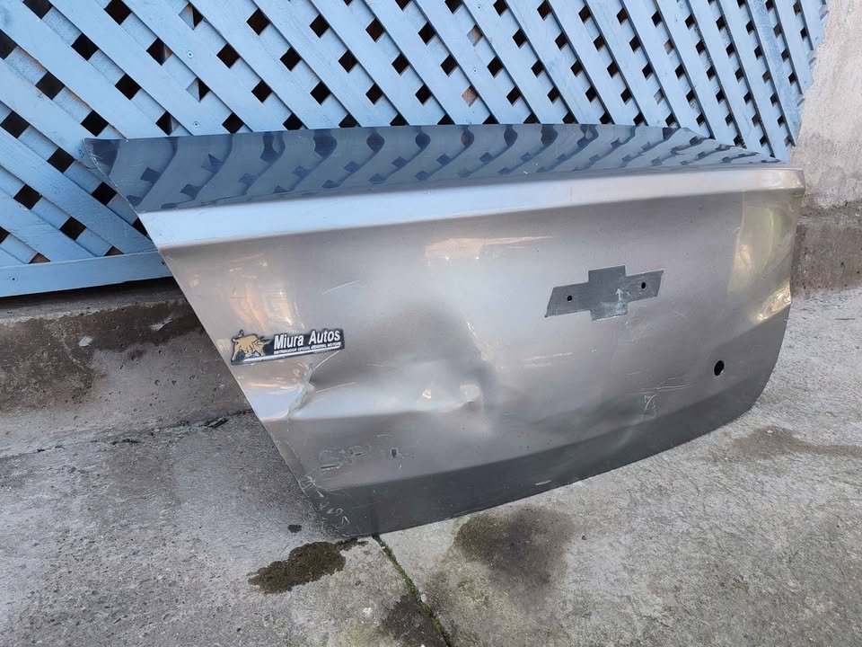 Tapa maleta Chevrolet Sail 2011 - 2016 - Imagen 4