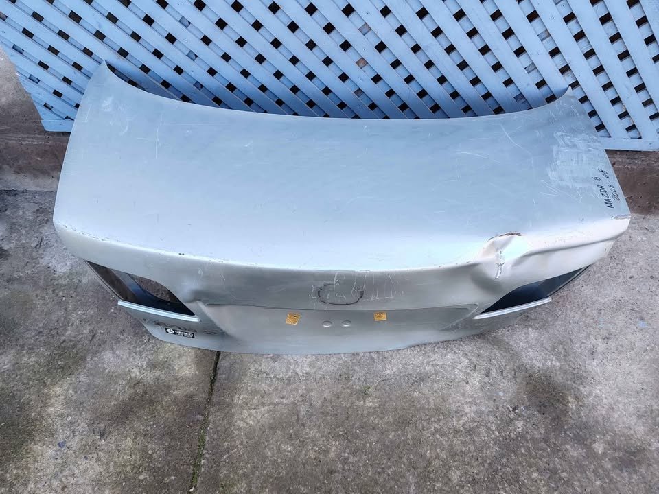 Tapa maleta Mazda 6 2006 - 2008 - Imagen 2