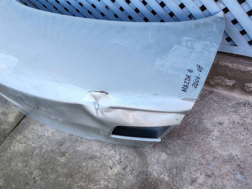 Tapa maleta Mazda 6 2006 - 2008 - Imagen 4