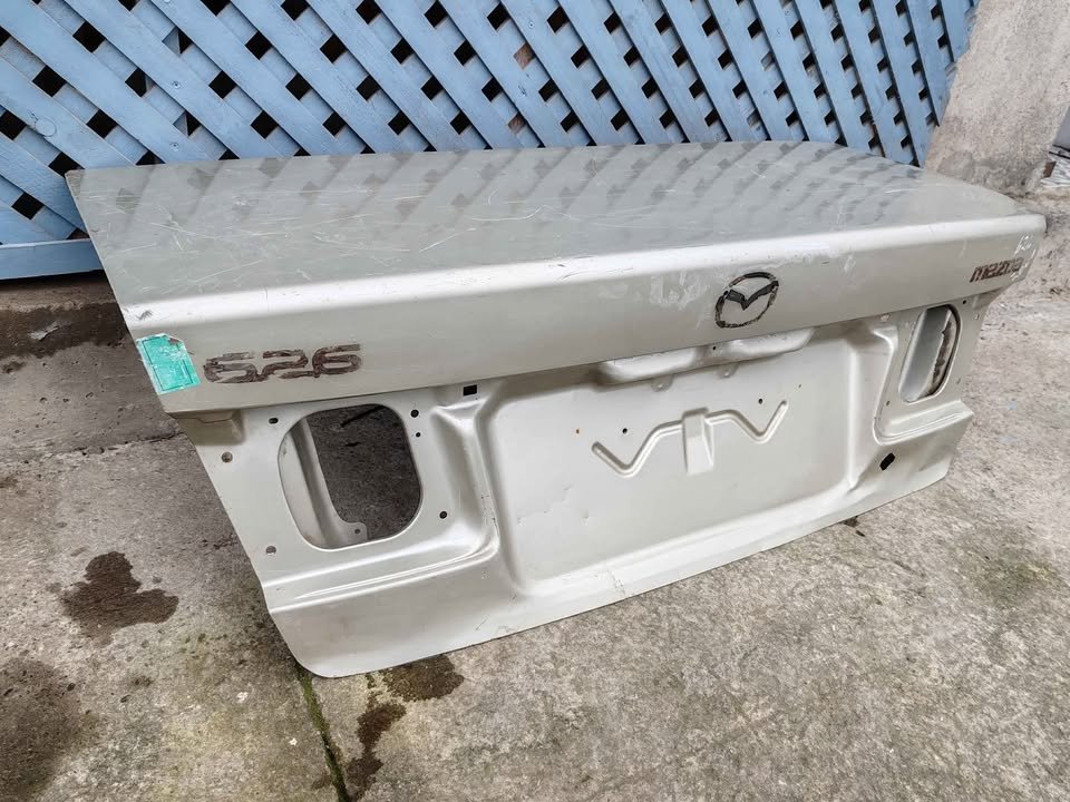 Tapa maleta Mazda 626 1998 - 2003 - Imagen 5