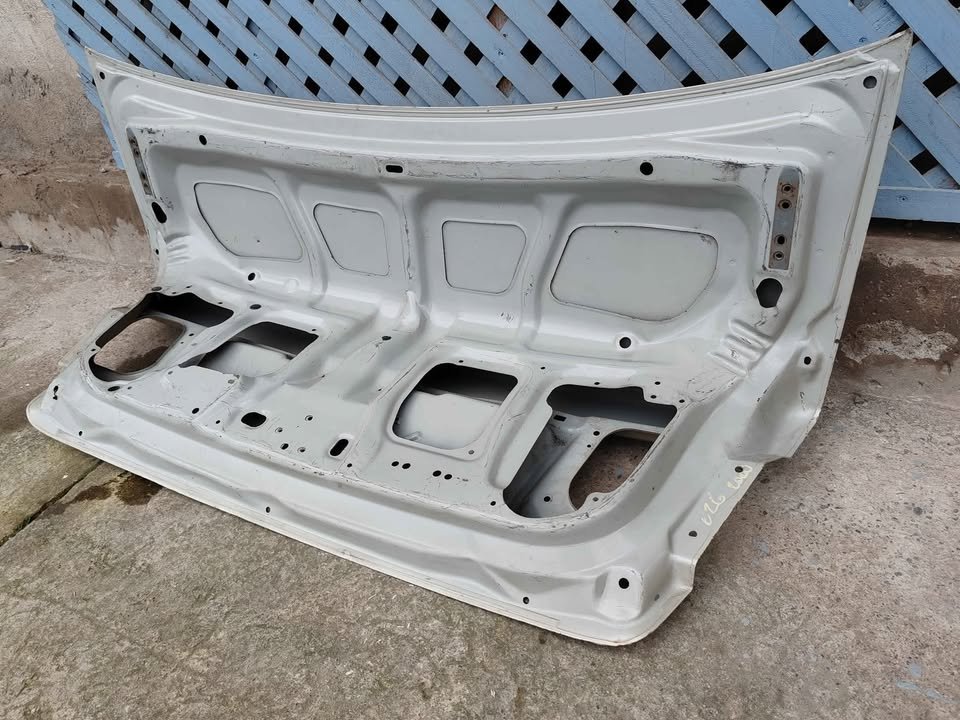 Tapa maleta Mazda 626 1998 - 2003 - Imagen 8