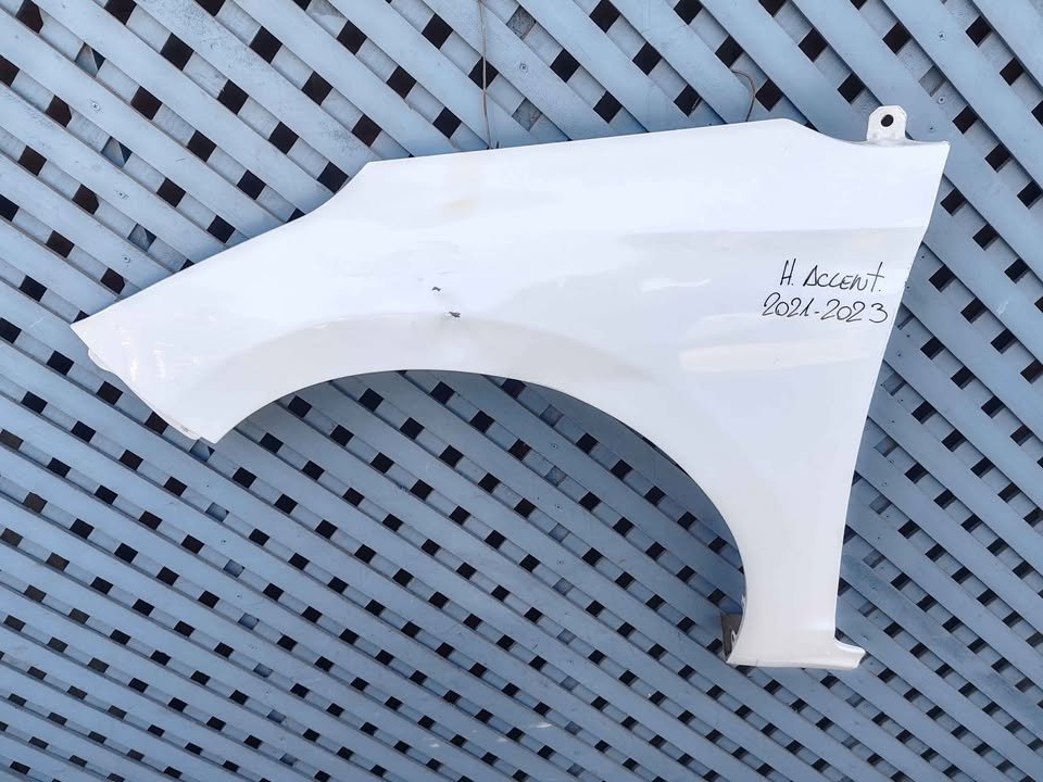 Tapabarro izquierdo Hyundai Accent 2021 - 2023 - Imagen 2