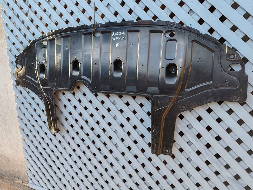 Cubre motor inferior Hyundai Accent 2024 - 2025 - Imagen 2