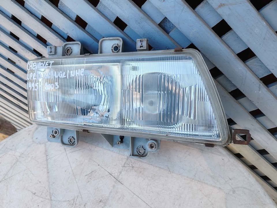 Óptico derecho Isuzu NPR NKR NQR NHR 1995 - 2003 - Imagen 3