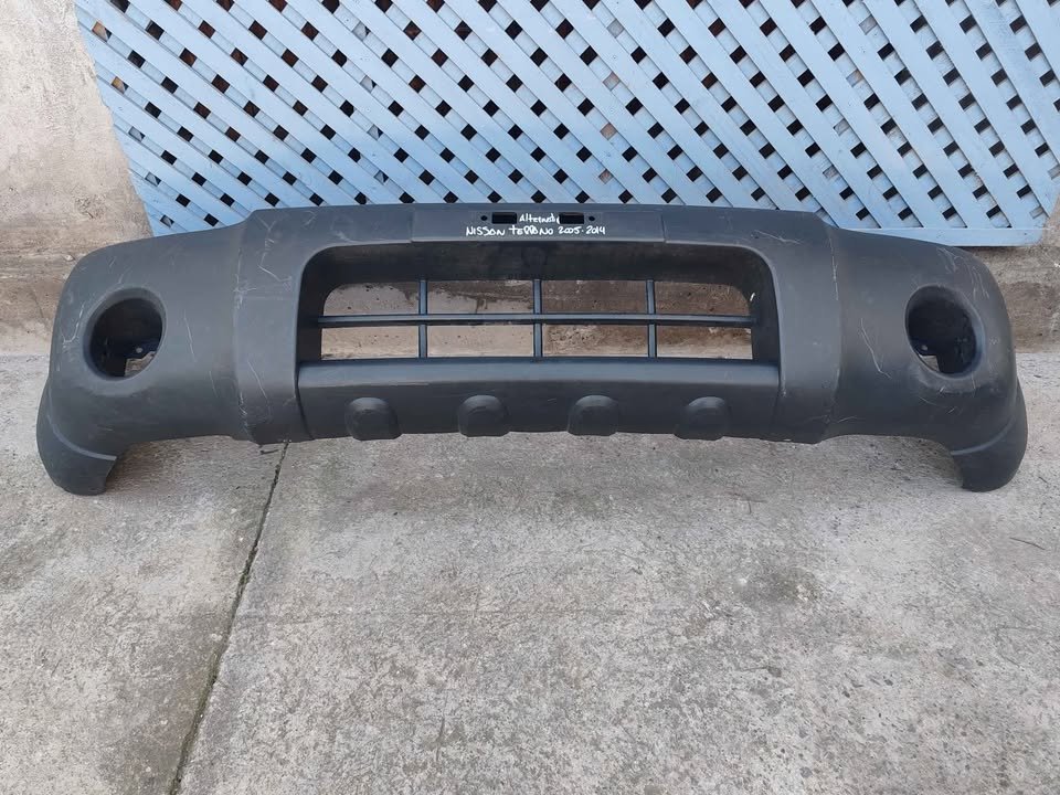 Parachoque delantero Nissan Terrano 2005 - 2014 - Imagen 2