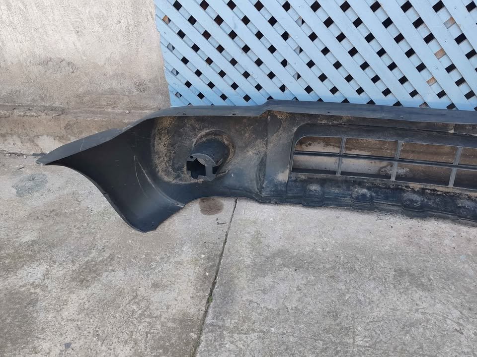 Parachoque delantero Nissan Terrano 2005 - 2014 - Imagen 7