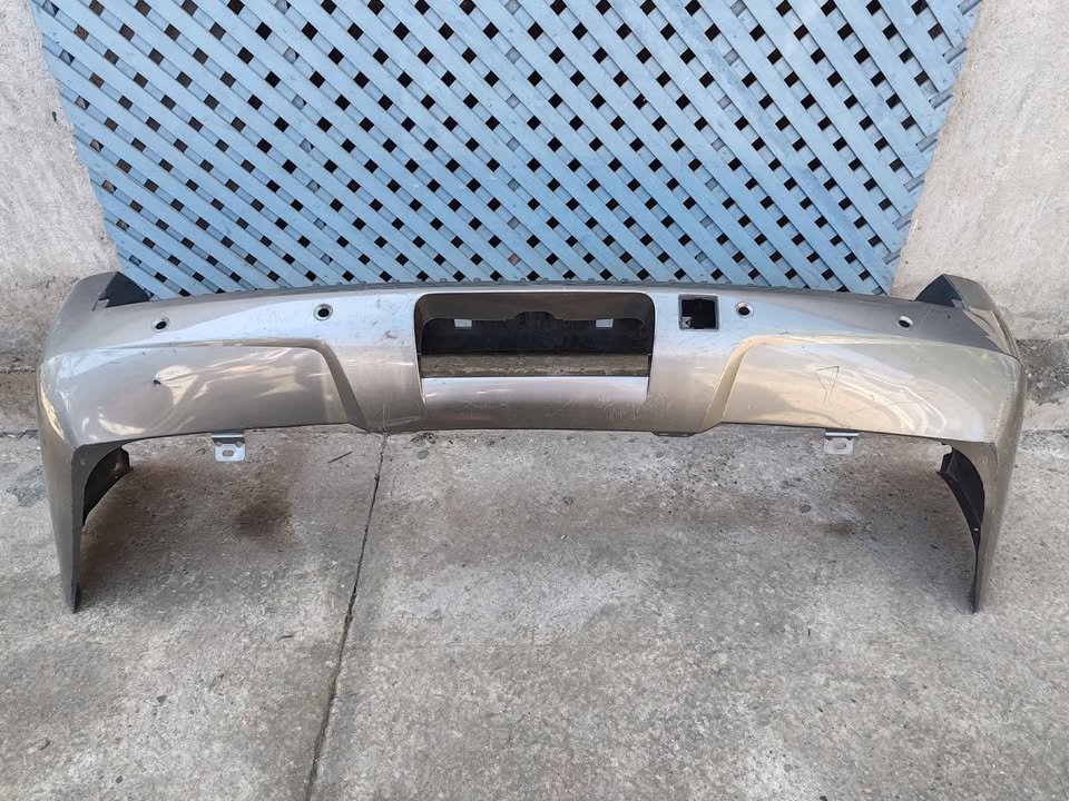 Parachoque trasero Chevrolet Tahoe 2007 - 2014