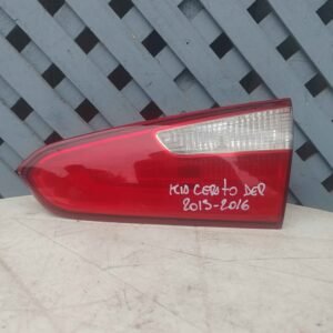 Foco de maleta Kia Cerato 2013 - 2016