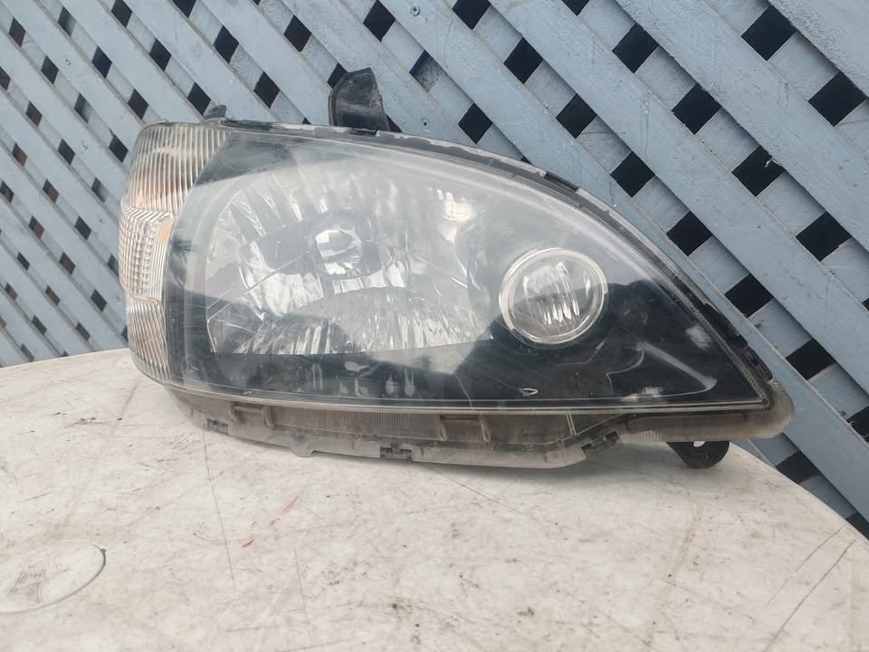 Óptico derecho Daihatsu YRV 2000 - 2005 - Imagen 3