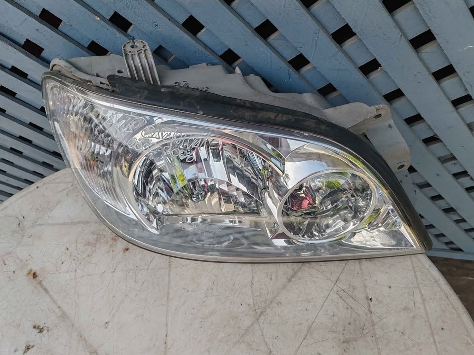 Óptico derecho Kia Carnival 2002 - 2006 - Imagen 4