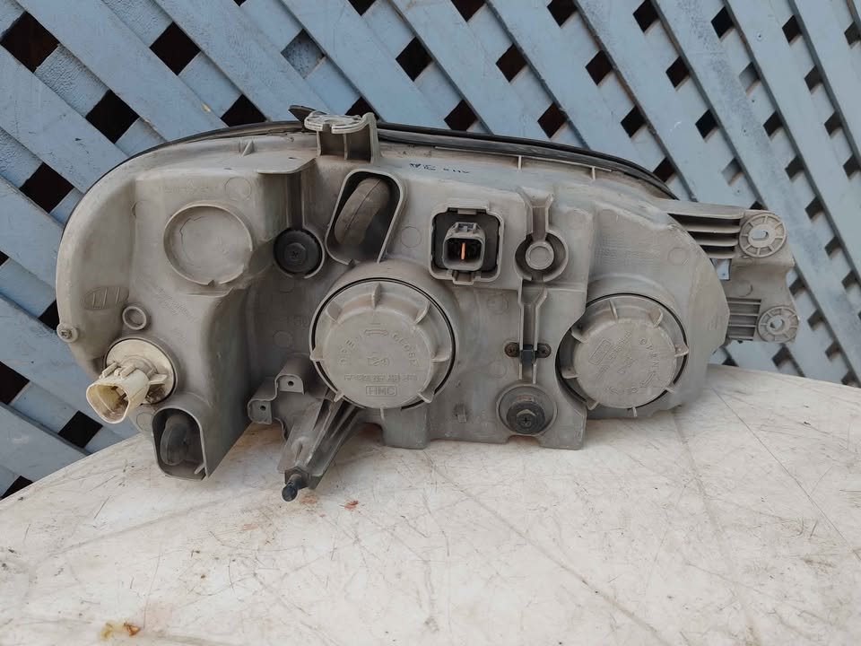 Óptico izquierdo Kia Carnival 2002 - 2006 - Imagen 6