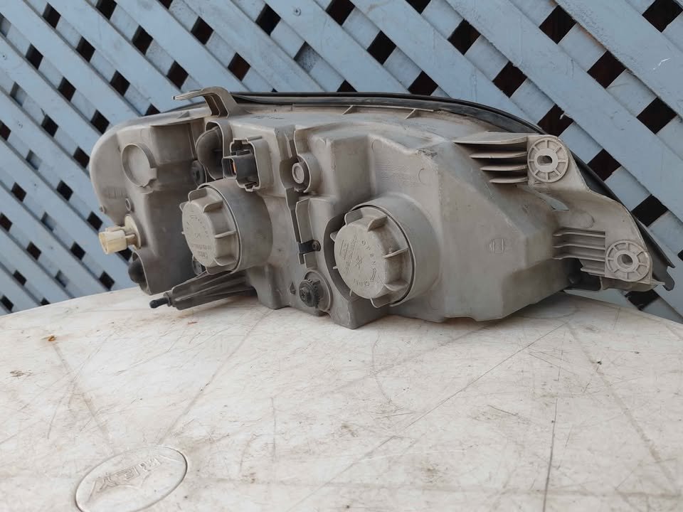 Óptico izquierdo Kia Carnival 2002 - 2006 - Imagen 7