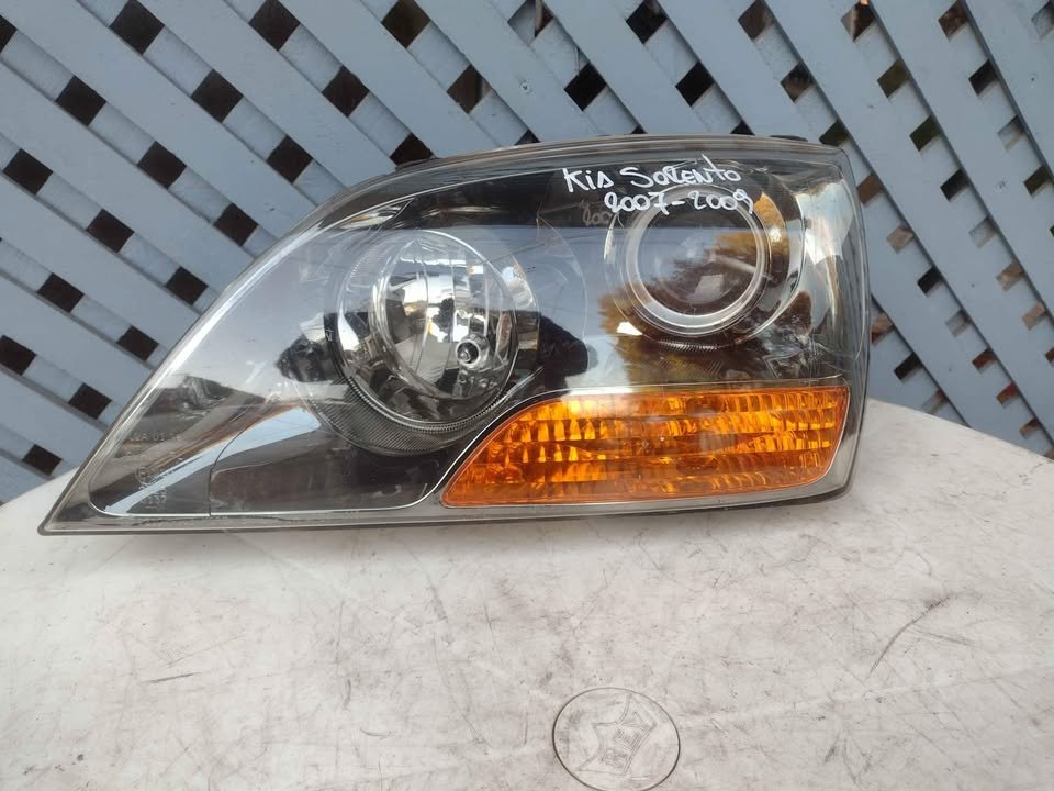 Optico izquierdo Kia Sorento 2007 - 2009