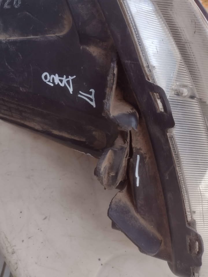 Optico izquierdo Kia Sorento 2007 - 2009 - Imagen 7