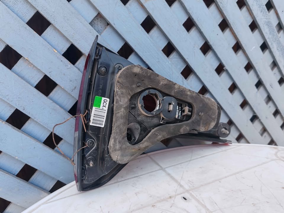 Foco trasero derecho de portalón Kia Sorento 2013 - 2014 (I) - Imagen 6