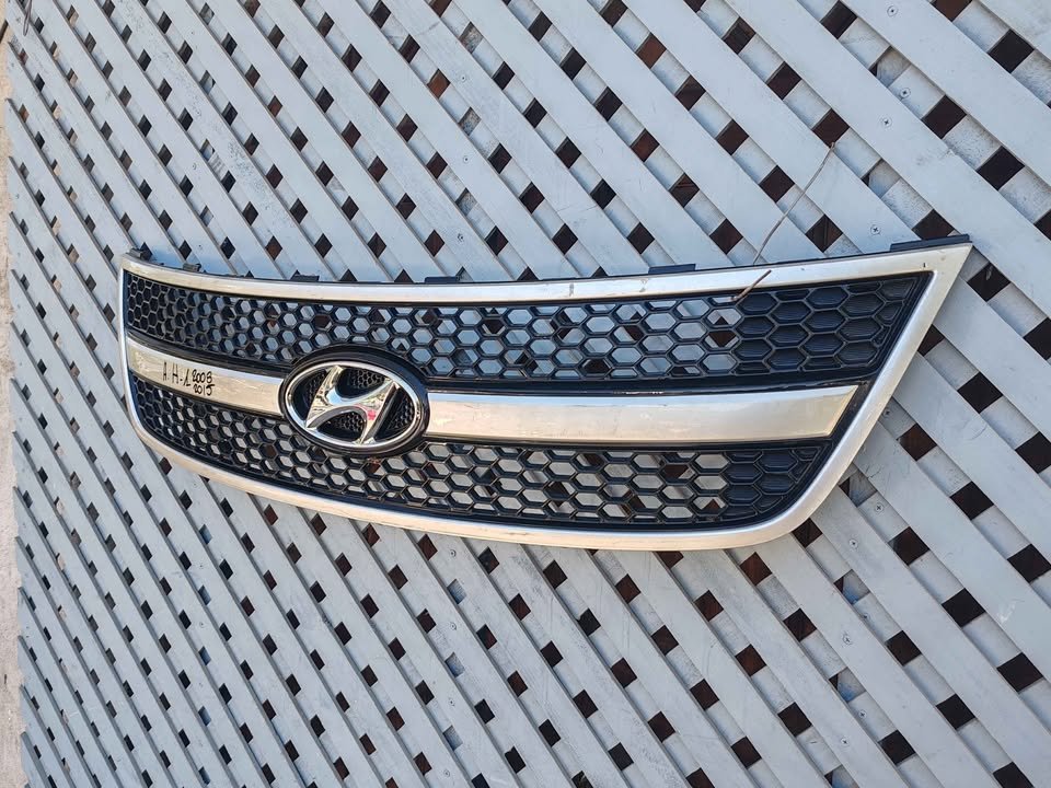 Máscara Hyundai H1 2008 - 2015 - Imagen 2
