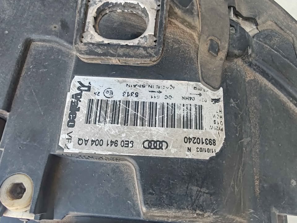 Óptico derecho Audi A4 2001 - 2004 - Imagen 7