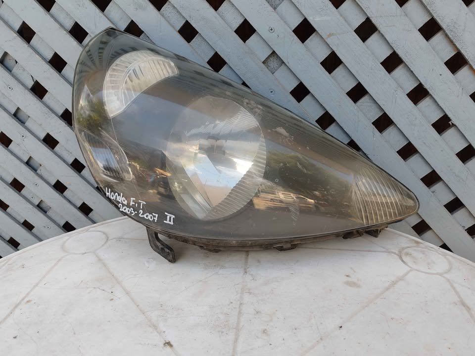 Óptico derecho Honda Fit 2003 - 2007