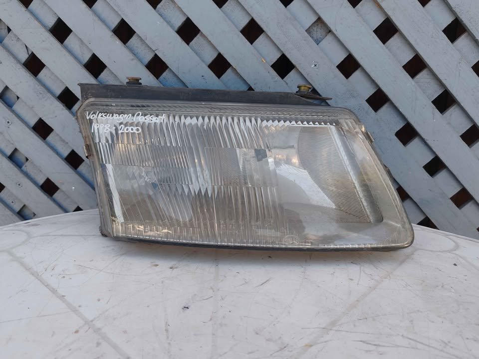 Óptico derecho Volkswagen Passat 1998 - 2000