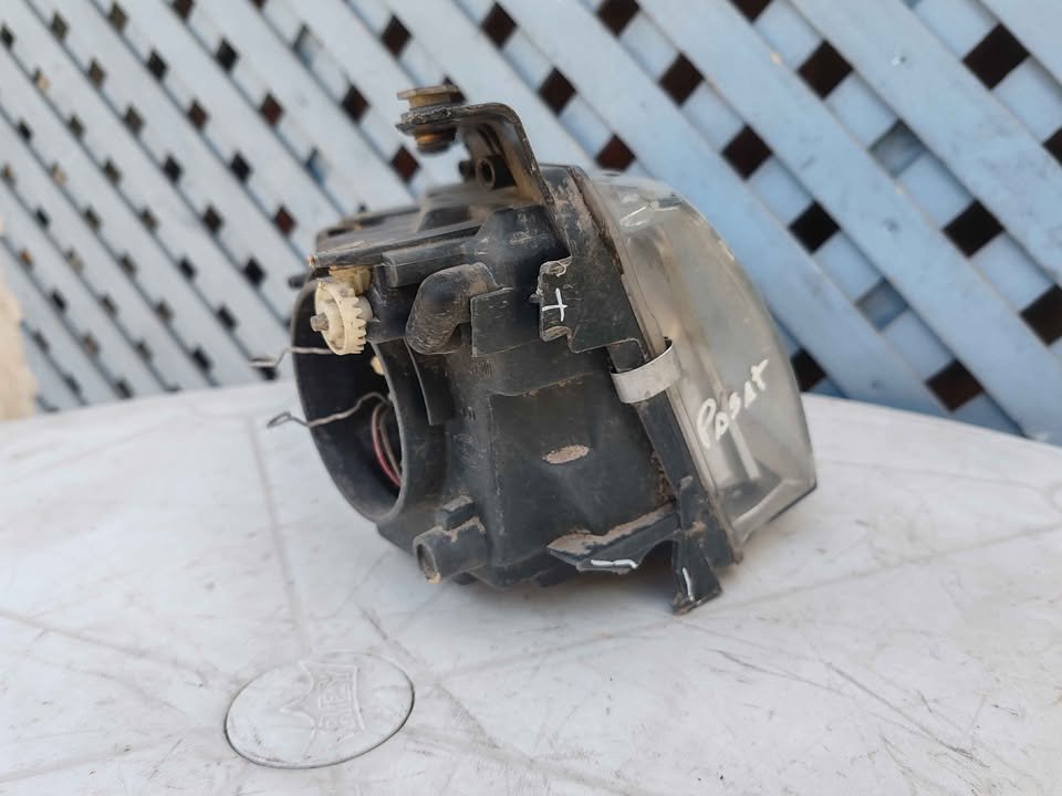 Óptico derecho Volkswagen Passat 1998 - 2000 - Imagen 7