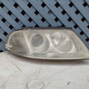 Óptico derecho Volkswagen Passat 2001 - 2005