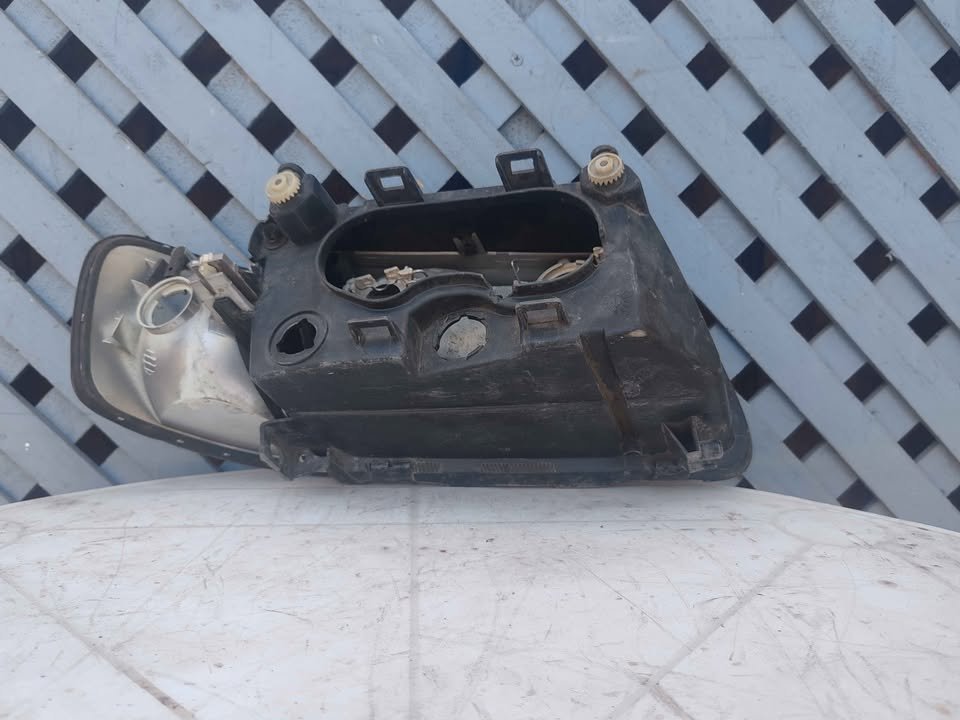 Óptico izquierdo Audi A3 1996 - 2000 - Imagen 6