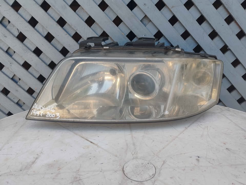 Óptico izquierdo Audi A6 1997 - 2003