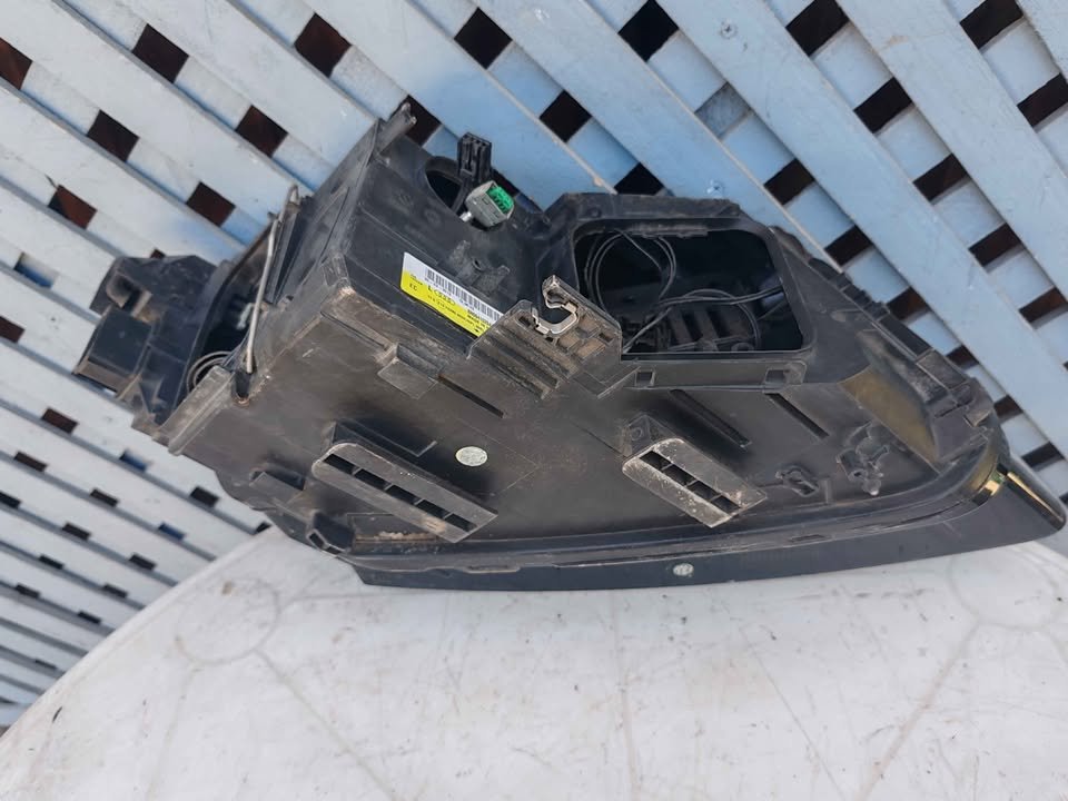 Óptico izquierdo Audi Q5 2010 - 2013 - Imagen 9