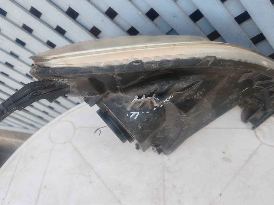 Óptico izquierdo Honda CRV 2002 - 2005 - Imagen 5