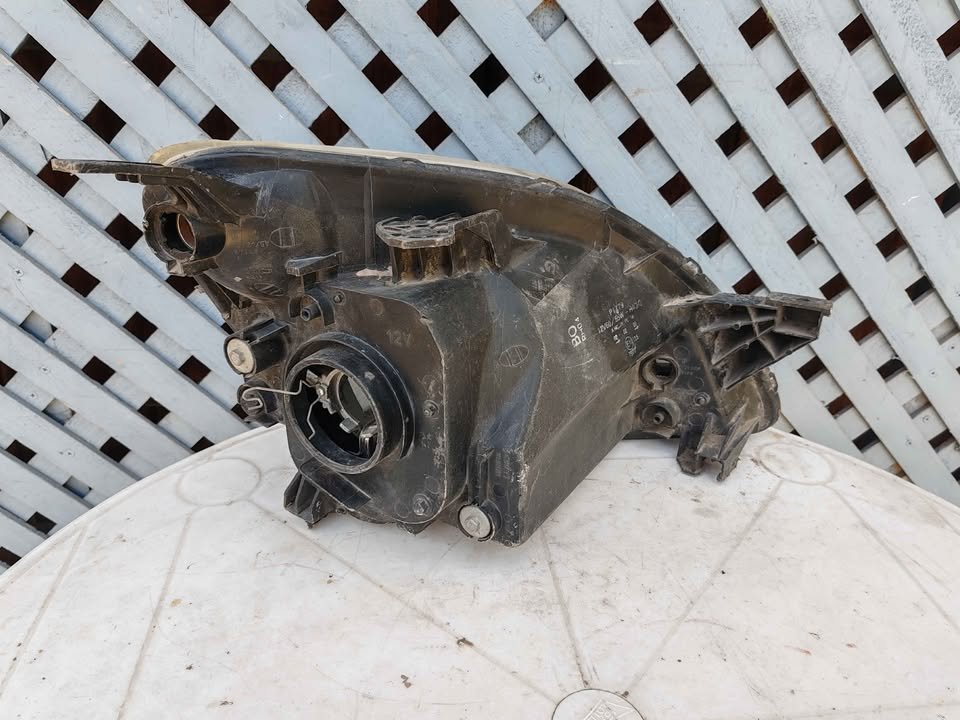Óptico izquierdo Honda CRV 2002 - 2005 - Imagen 9