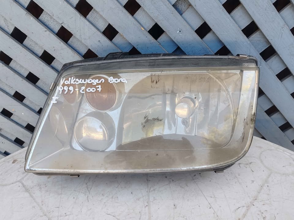 Óptico izquierdo Volkswagen Bora 2000 - 2007 (I)
