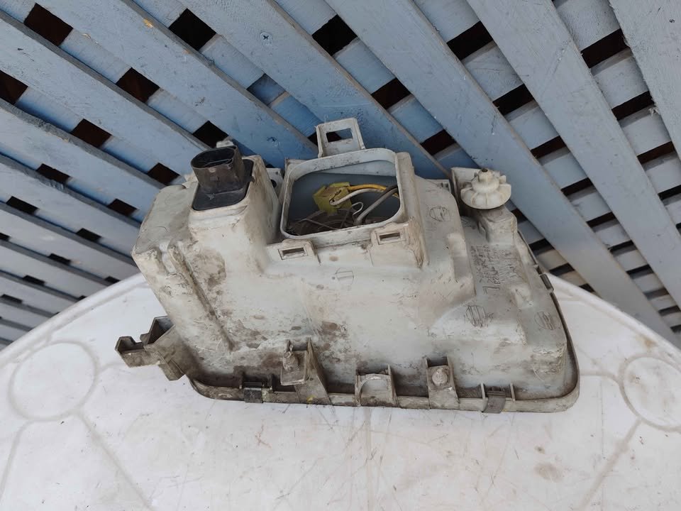 Óptico izquierdo Volkswagen Polo 1994 - 2001 - Imagen 6