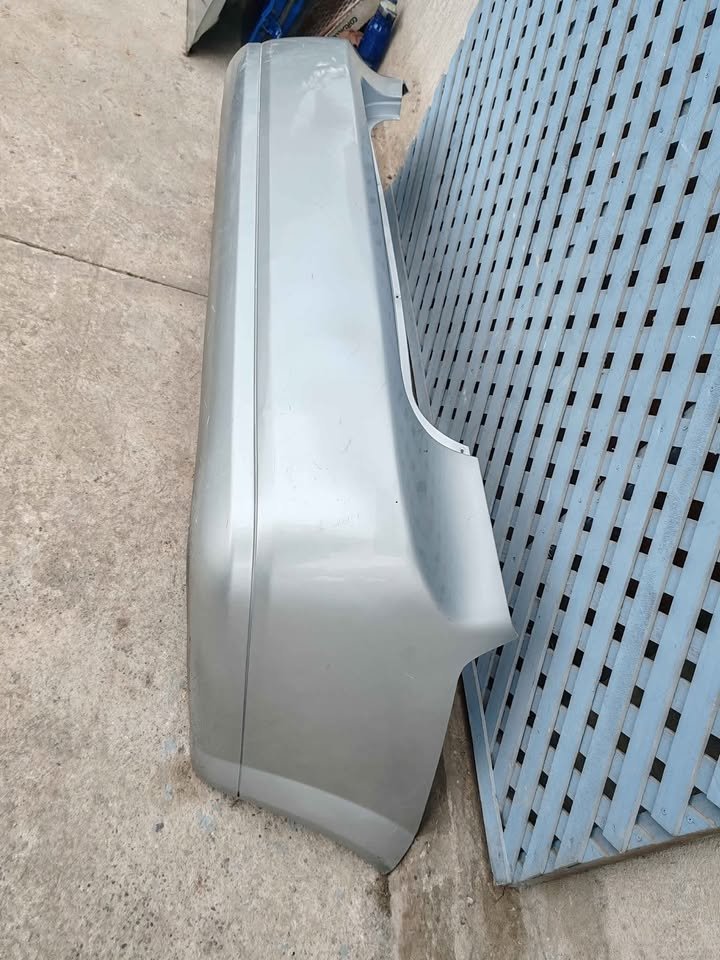 Parachoque trasero Chevrolet Optra sedan 2005 - 2015 - Imagen 4