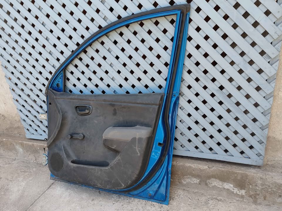 Puerta delantera derecha Hyundai i10 2008 - 2014 - Imagen 5