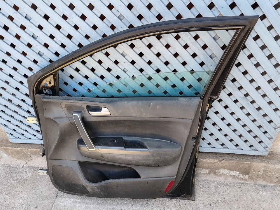 Puerta delantera derecha Kia Sportage 2016 - 2021 - Imagen 8