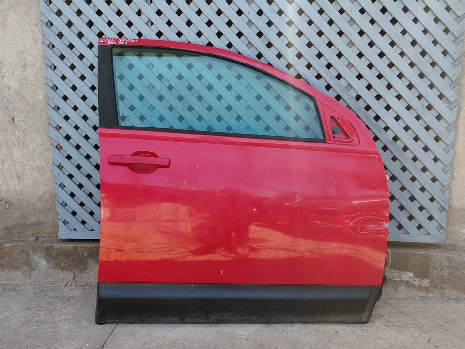 Puerta delantera derecha Nissan Qashqai 2010 - 2014